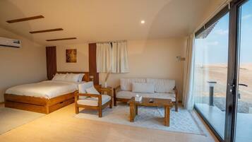 Deluxe Bungalow, Balcony, Mountain View | In-room safe, soundproofing