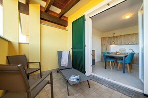 Apartment | Speisen im Freien