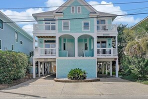 Exterior - Henderson Haven 4 BR / 3 BA Villa, Steps to Beach (Wrightsville Beach)