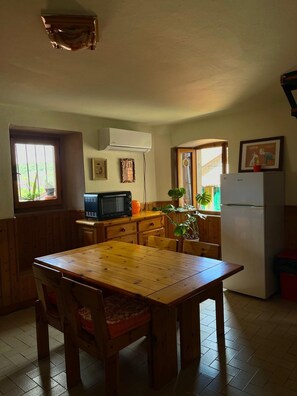 Dining - Orange house (Fosdinovo (frazione Marciaso))