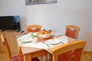 Dining - Birch vacation apartment - 300 m to the beach & pure relaxation (Lubmin)