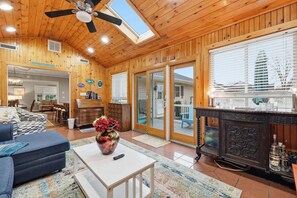 TV, fireplace - NEW! Minutes to Rehoboth Beach and Lewes Beach 3BR Home (Rehoboth Beach)