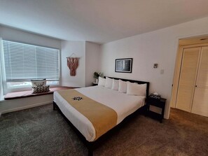 3 bedrooms, iron/ironing board, Internet, bed sheets - NEW! Keystone Charm: Wild Irishman 3BR Mountain Escape (Keystone)