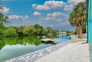 Terrace/patio - Kayaks/Located on Canal/Beautiful interior (Hernando Beach)