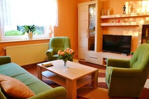 Living area - Landmannsruh vacation apartment - your haven of peace just 300 m from the Baltic Sea beach (Lubmin)