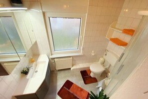 Shower - Landmannsruh vacation apartment - your haven of peace just 300 m from the Baltic Sea beach (Lubmin)