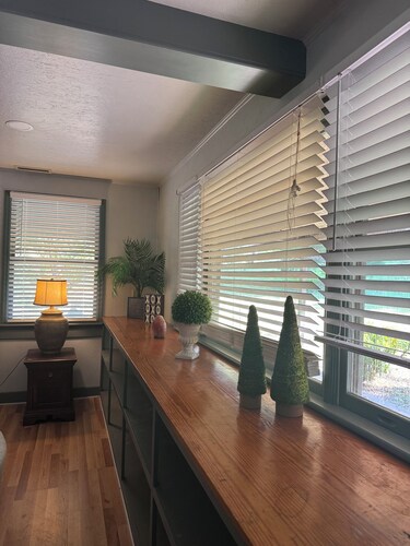 Driftwood Cove Cottage - 2mi from lake