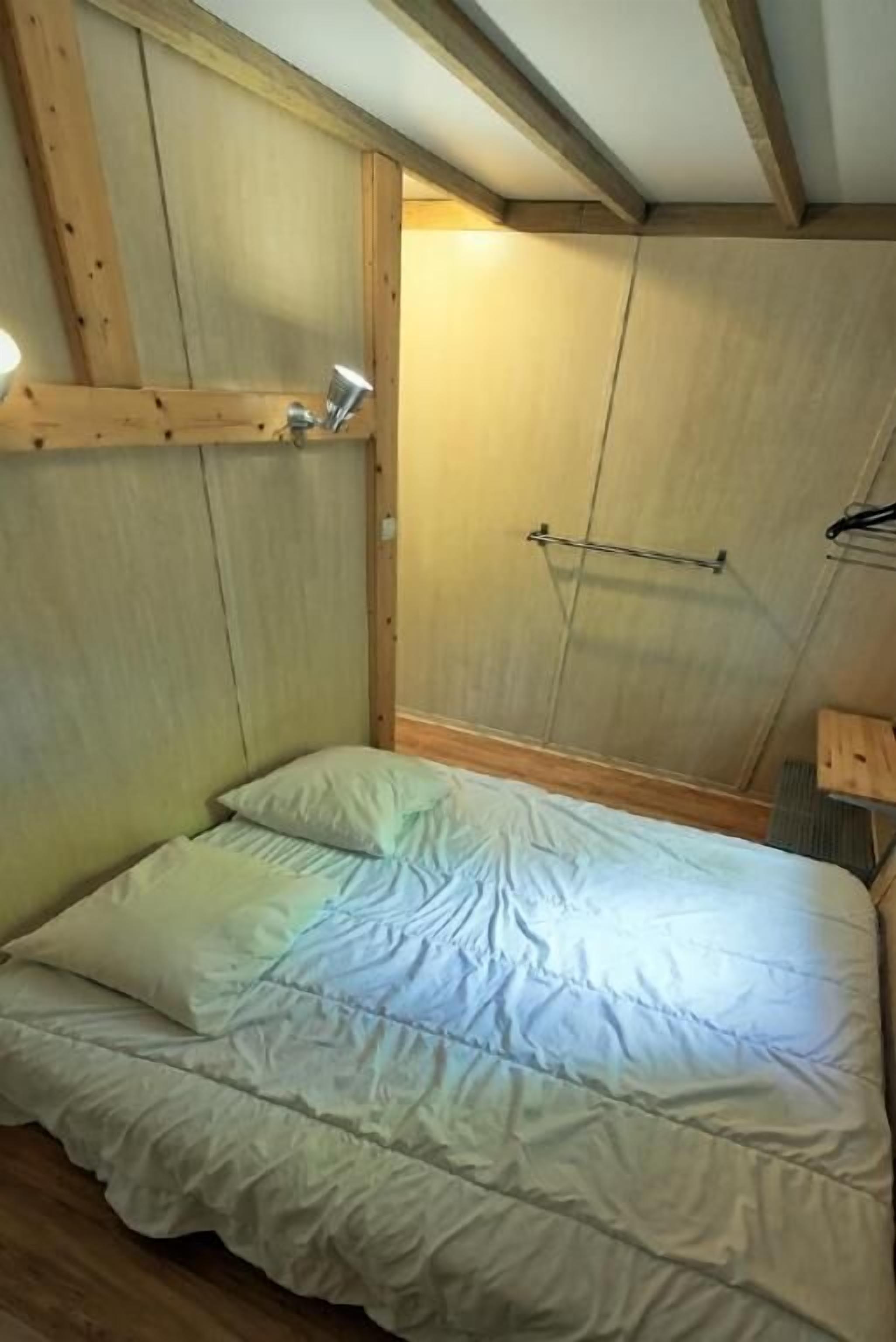 Economy Chalet, Garden View