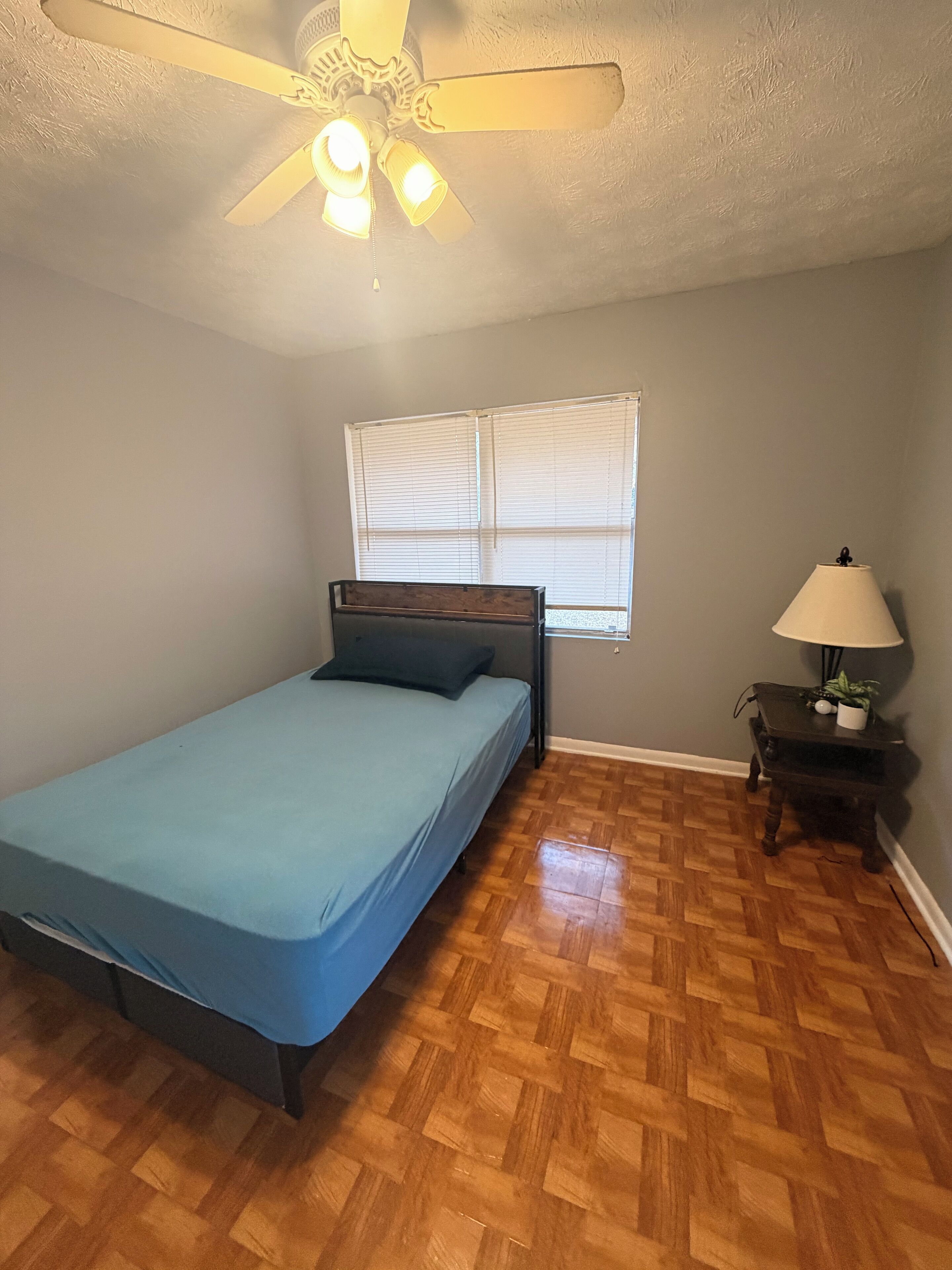 Internet, bed sheets