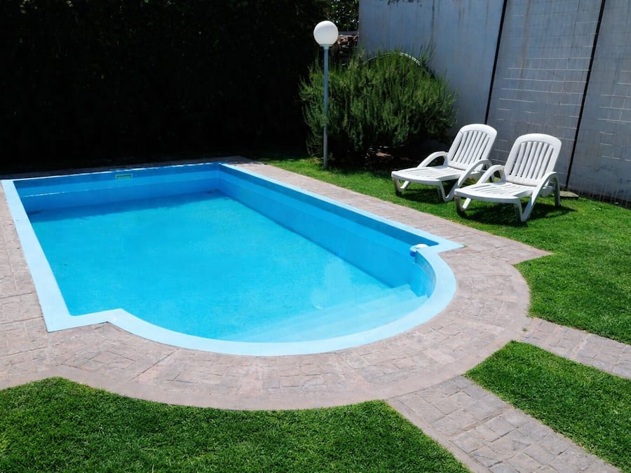 Piscina externa sazonal