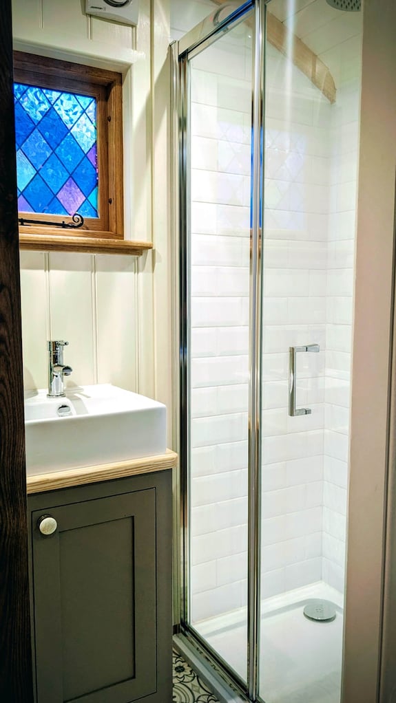 Luxury Shepherd Hut W Outdoor Bath Near Stirling - Écosse
