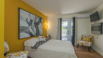 Double Room, Patio, Pool View