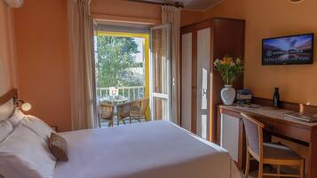 Economy Room | In-room safe, desk, laptop workspace, free WiFi