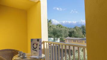 Standard Double or Twin Room, Balcony | Outdoor dining