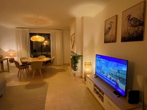 Interior - Quiet apartment with a pool, close to the beach and Alvor village (ALVOR)