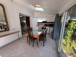 Dining - Gîte Maguelone (Lavérune)