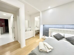 Fer et planche à repasser, Wi-Fi, draps fournis