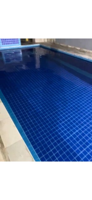 Pool - Two houses within the yard, plus a shed and ample space for parties and fun. (Itanhaém)