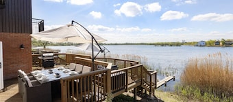 Mill Village 71/72, Milly Cottage - Lakeside, Onsite Facilities, Pool, Sleeps 11