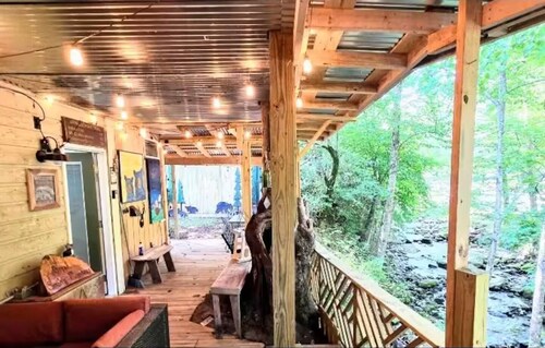 Entire bungalow in Cosby, Tennessee