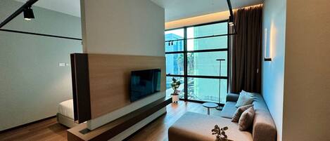 Televisión y oficina