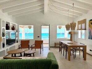 Living area - House on the beach! NOBEVIP Punta Prima Beach House private pool private parking (Sa Punta Prima)