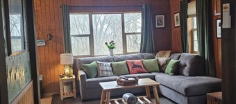 River Rail Retreats Deluxe Cabin with whirlpool jacuzzi at Palisades