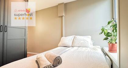 Room-comfortable Spacious City Center Wa