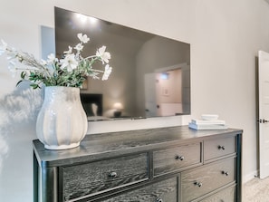 Interior - Richardson Retreat - A Home Ready When You Need It (Warr acres)