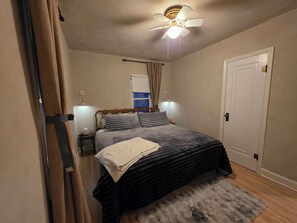 1 多间卧室、WiFi、床单
