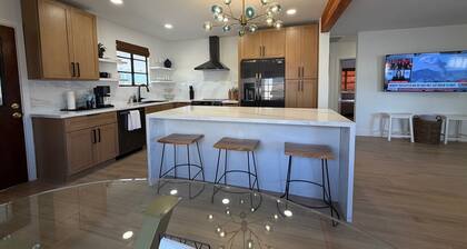 Charming 3-bedroom house with AC in sunny Phoenix