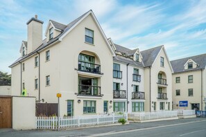 Apartment (4 Bedrooms) | Floor plan - 13 St Bride's Bay View - 4 Bedroom - Broad Haven (Haverfordwest)