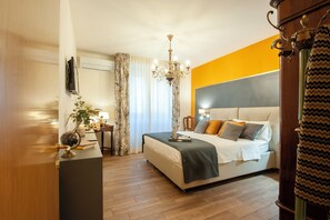 Appartement (1 Bedroom) | 1 chambre, fer et planche à repasser, lits bébé (en supplément)