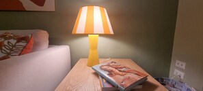 Apartment (2 Bedrooms) | Living area | 32-inch Smart TV with cable channels - The Florentine Apartment - Flo Apartments (Florence)