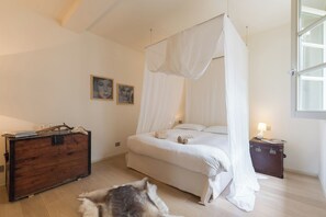 Huoneisto (2 Bedrooms) | 2 makuuhuonetta, kannettavalle tietokoneelle sopiva työtila