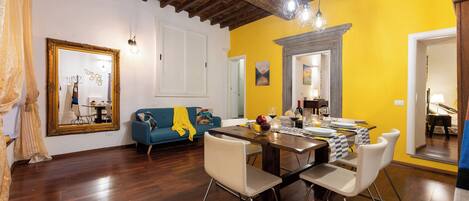 Apartment (2 Bedrooms) | Living area