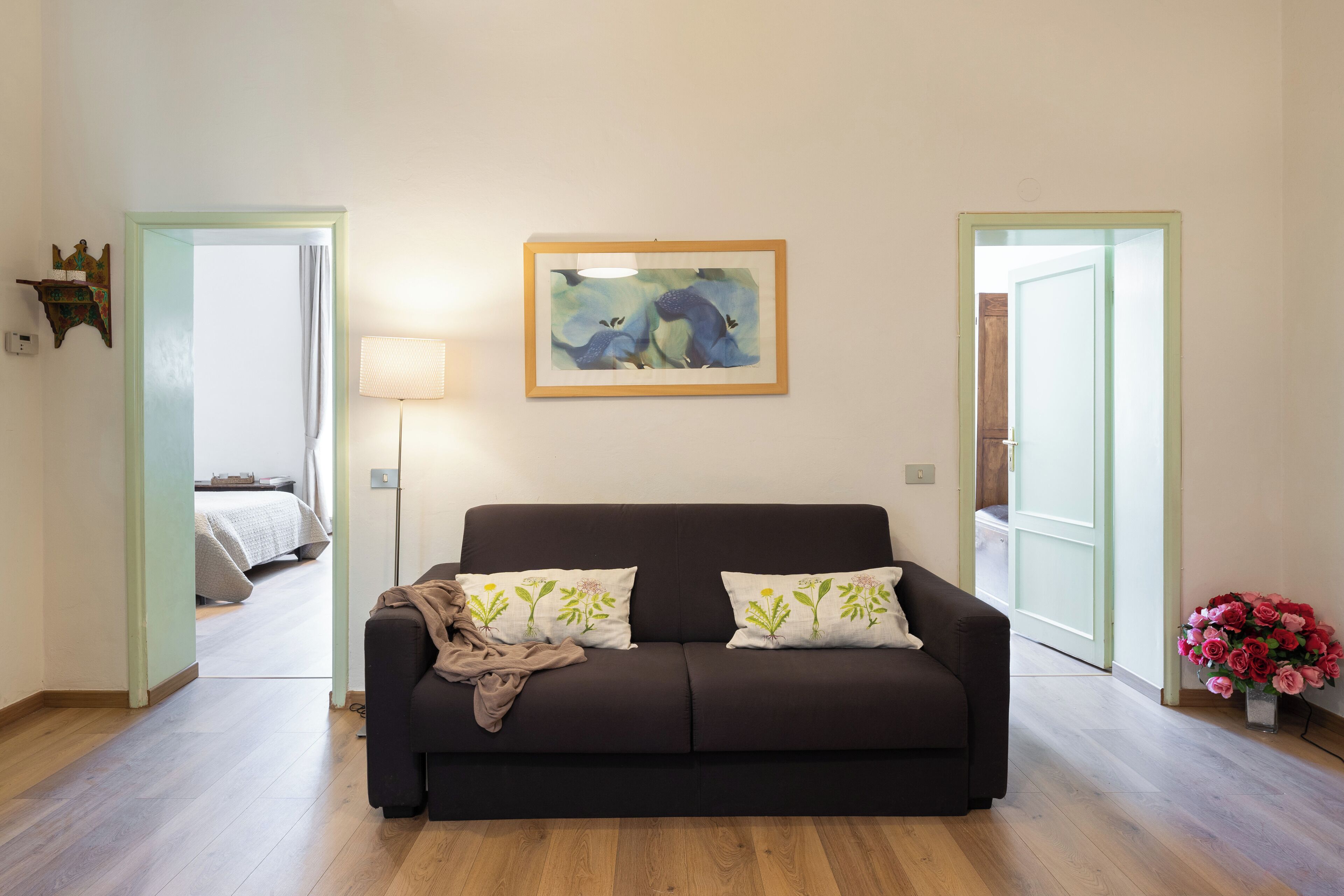 Appartamento (2 Bedrooms) | Area soggiorno | TV 32 pollici con canali via cavo