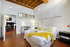 Apartment (2 Bedrooms) | 2 bedrooms, iron/ironing board, bed sheets - Bombarde - Flo Apartments (Florence)