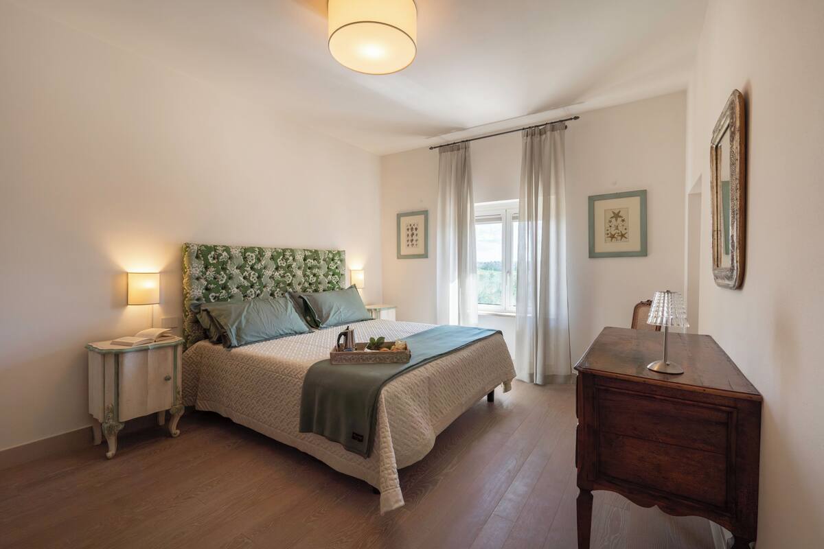 Apartment (3 Bedrooms) | 3 bedrooms, iron/ironing board, bed sheets