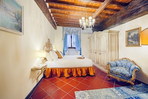 Huoneisto (2 Bedrooms) | 2 makuuhuonetta, silitysrauta/-lauta, vuodevaatteet