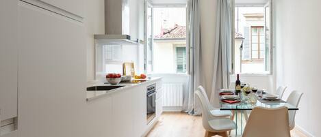 Apartment (3 Bedrooms) | Private kitchenette