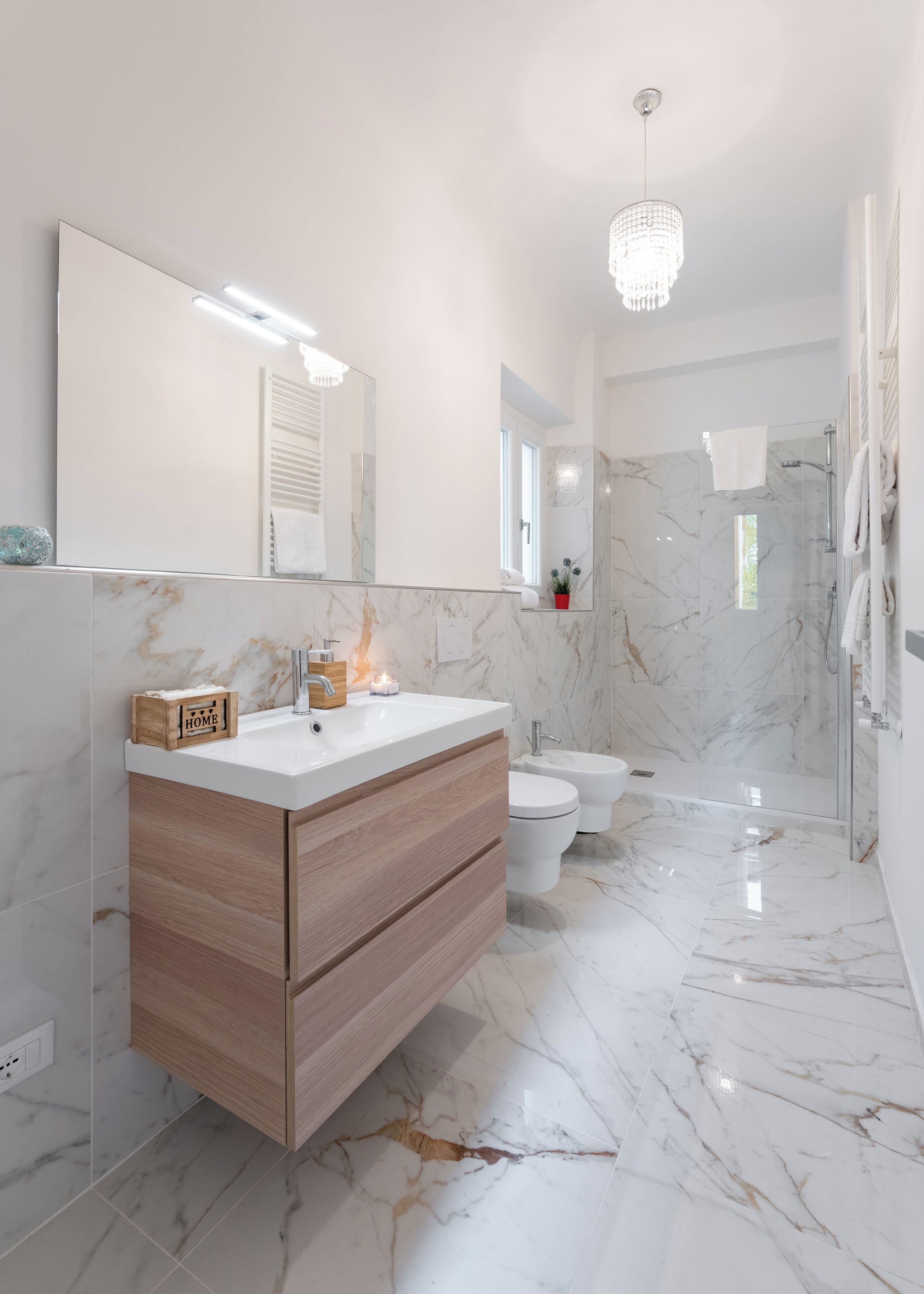 Apartment (3 Bedrooms) | Bathroom | Shower, bidet, towels