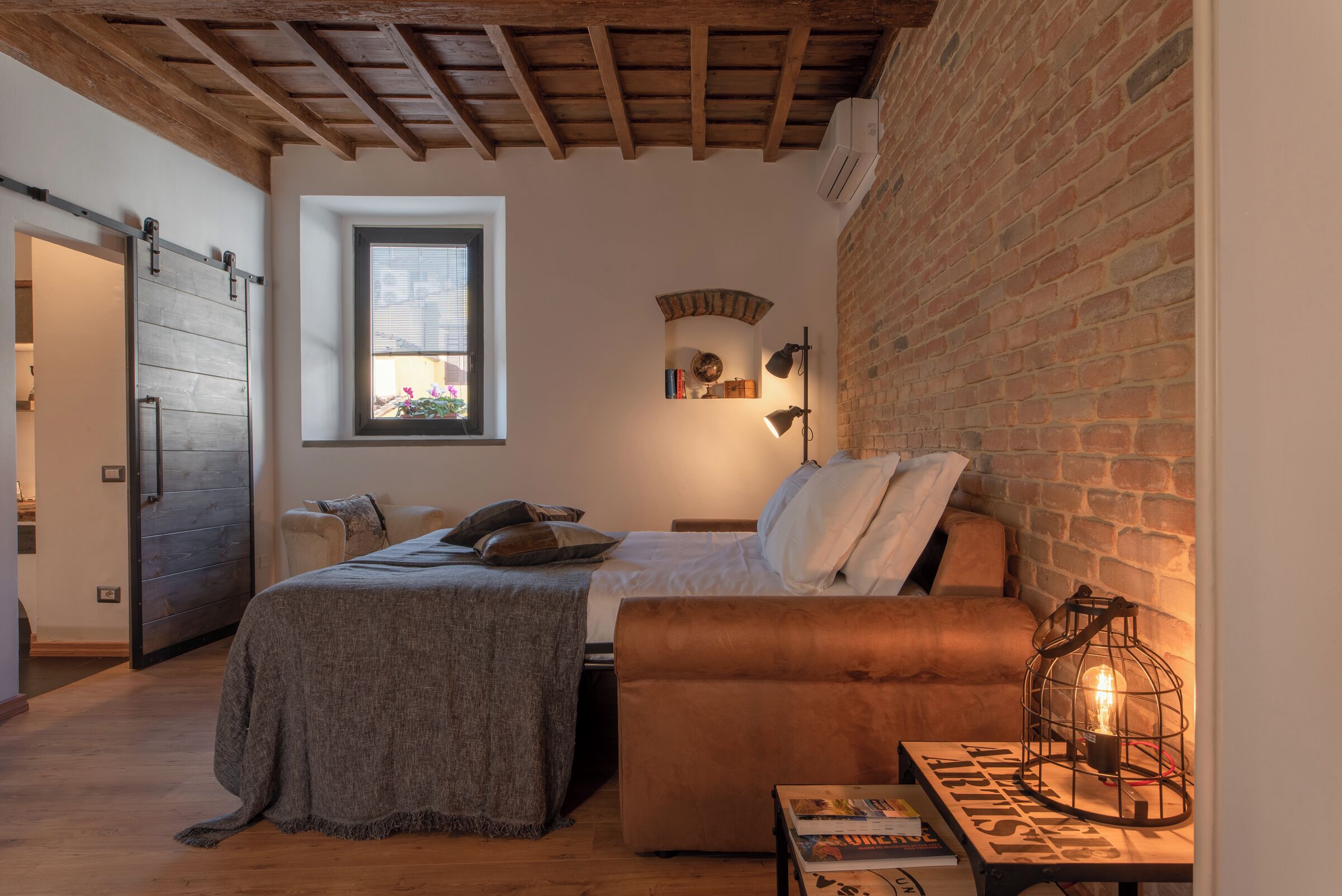 Apartment (2 Bedrooms)