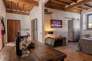 Apartment (2 Bedrooms) | Living area - Santa Trinita - Flo Apartments (Florence)