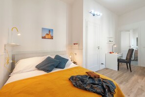 Huoneisto (3 Bedrooms) | 3 makuuhuonetta, kannettavalle tietokoneelle sopiva työtila