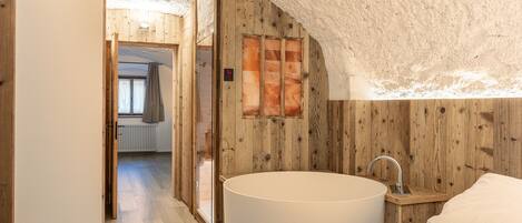 Fer et planche à repasser, Wi-Fi gratuit, draps fournis