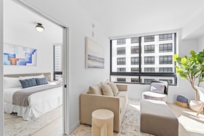 Living area - Bayfront Park Condo - We Host (Miami)
