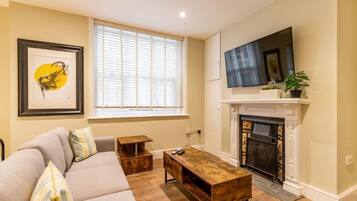 TV, stereo, offices