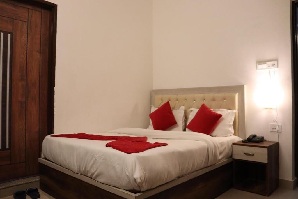 Deluxe-Einzelzimmer, Balkon | Verdunkelungsvorhänge, schallisolierte Zimmer, Bügeleisen/Bügelbrett