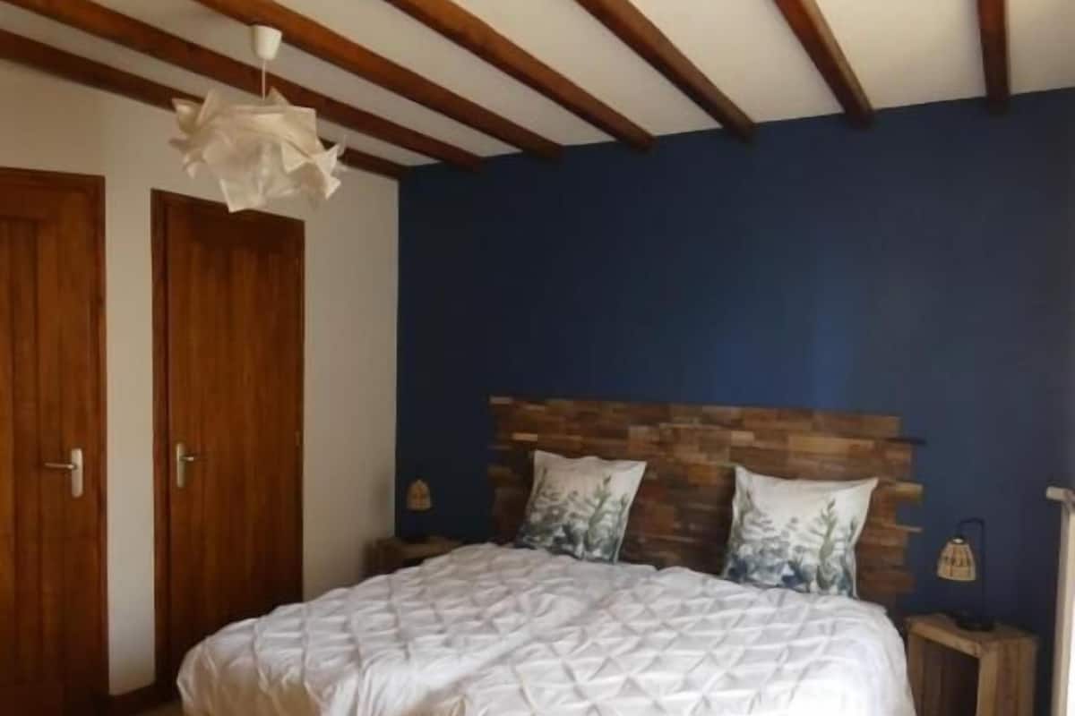 Double Room, Pool View | Iron/ironing board, free WiFi